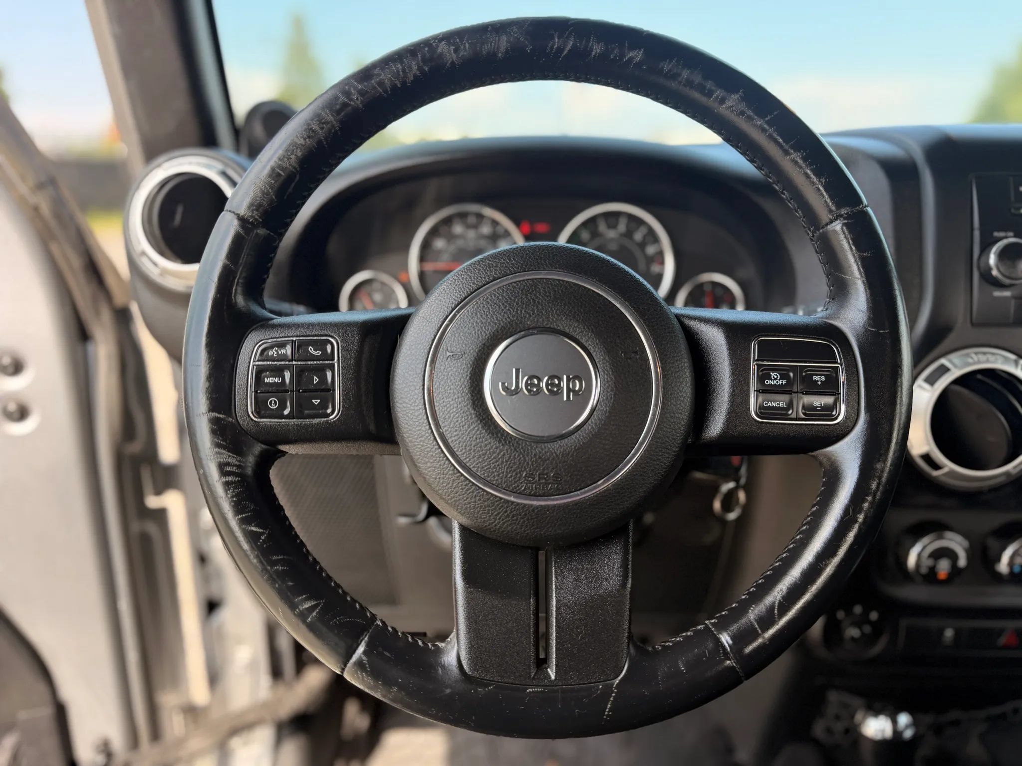 Used 2014 Jeep Wrangler Rubicon w/ Power Convenience Group AWD/4WD image 23