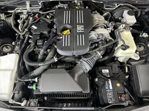 Used 2018 FIAT 124 Spider Classica w/ Technology & Siriusxm Group RWD image 25