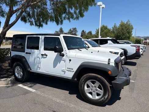 Used 2015 Jeep Wrangler Unlimited Sport w/ Quick Order Package 24S AWD/4WD image 2