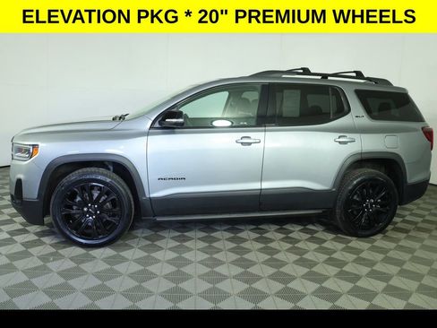 Used 2023 GMC Acadia SLT w/ Elevation Edition image 7