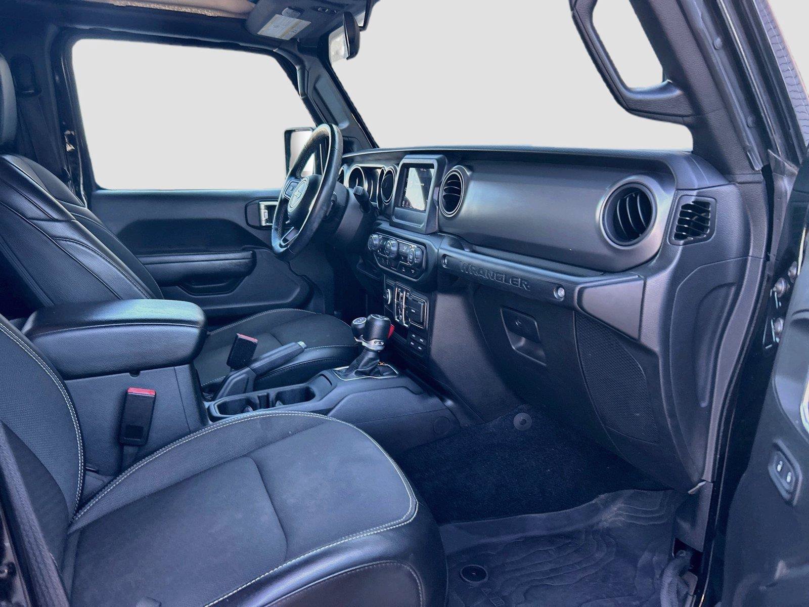 Used 2023 Jeep Wrangler Unlimited Sport AWD/4WD image 16