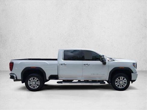 Used 2021 GMC Sierra 2500 Denali w/ Denali Ultimate Package AWD/4WD image 4