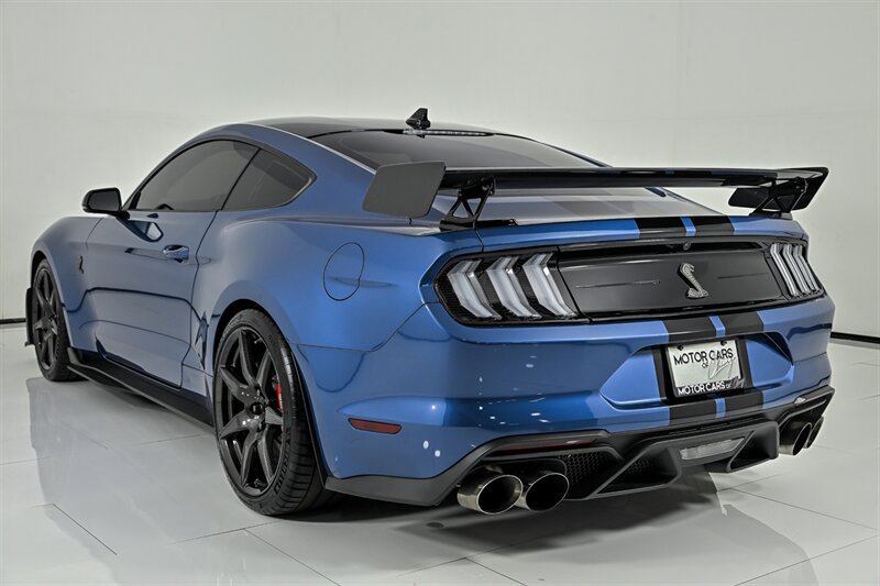 Used 2021 Ford Mustang Shelby GT500 w/ Carbon Fiber Track Pack RWD image 11