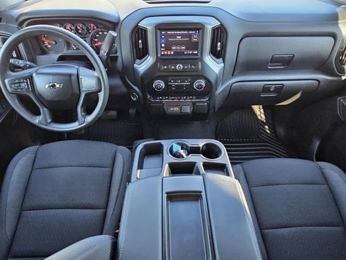 Used 2024 Chevrolet Silverado 1500 Custom image 18