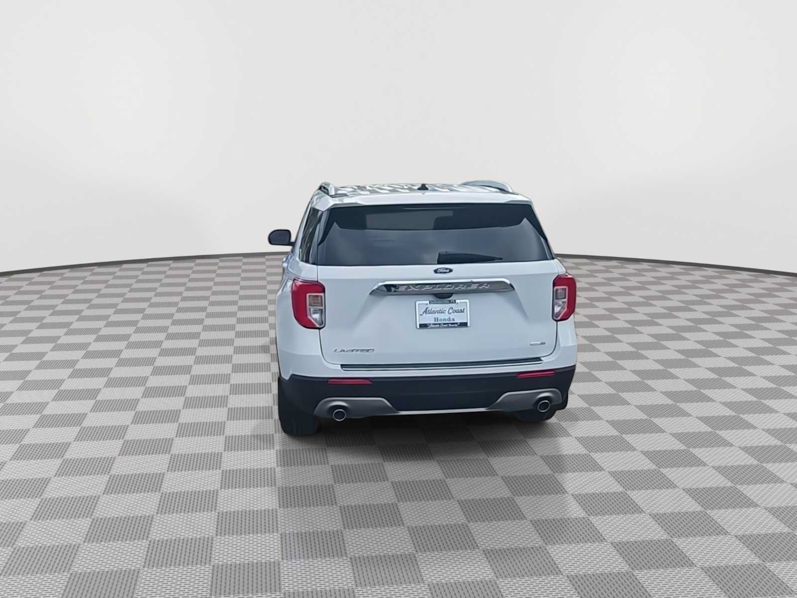 Used 2022 Ford Explorer Limited AWD/4WD image 7
