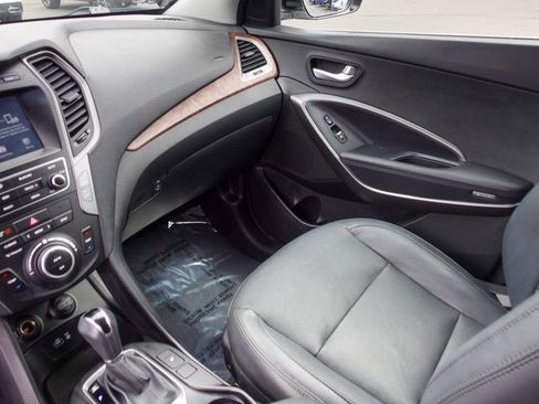 Used 2018 Hyundai Santa Fe Sport 2.0T FWD image 20