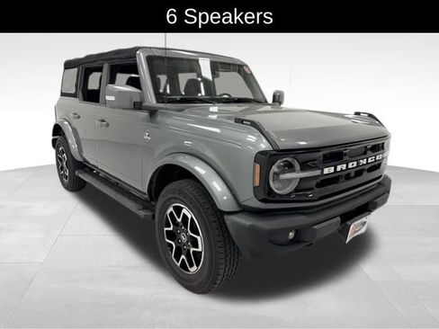 Used 2022 Ford Bronco Outer Banks image 8