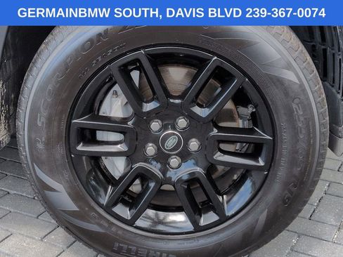 Used 2023 Land Rover Defender 110 SE AWD/4WD image 12