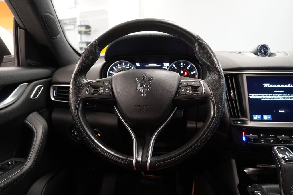 Used 2021 Maserati Levante AWD/4WD image 20
