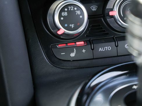 Used 2014 Audi R8 V8 w/ Enhanced Leather Package AWD/4WD image 10