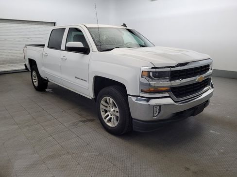 Used 2018 Chevrolet Silverado 1500 LT w/ All Star Edition image 13