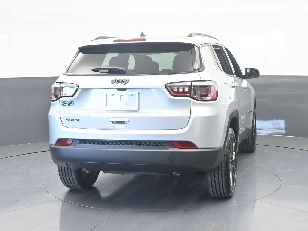 New 2026 Jeep Compass Latitude AWD/4WD image 5