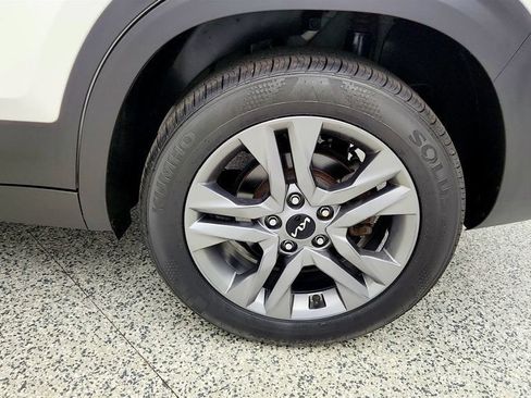 Used 2023 Kia Seltos S AWD/4WD image 9