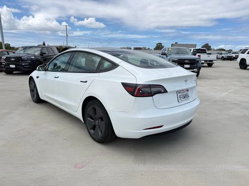 Used 2023 Tesla Model 3 Standard Range RWD image 2
