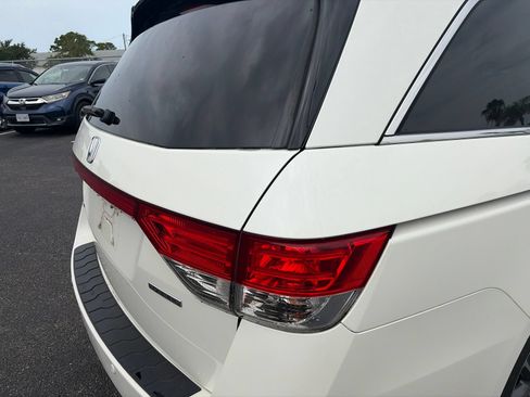 Used 2016 Honda Odyssey Touring image 16