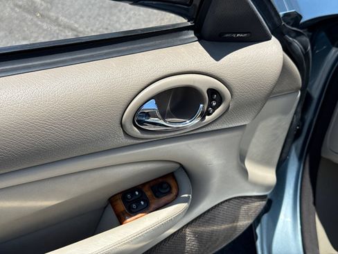 Used 2002 Jaguar XK8 Convertible RWD image 18