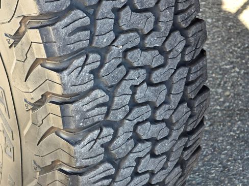 Used 2021 GMC Sierra 3500 Denali w/ Denali Black Diamond Edition image 19