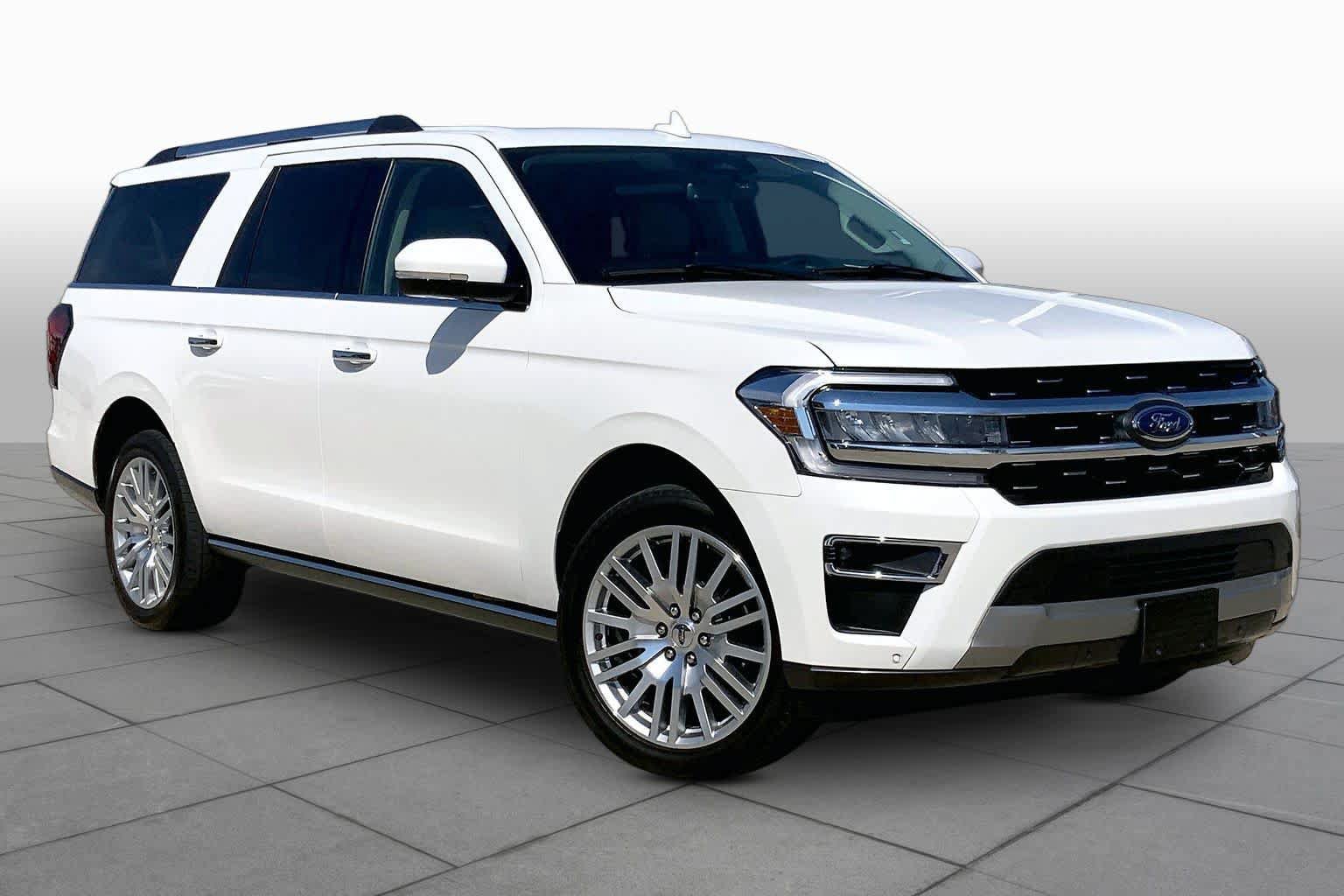 Used 2024 Ford Expedition Max Limited RWD image 2