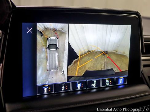 Used 2023 Chevrolet Tahoe LT w/ Luxury Package AWD/4WD image 18
