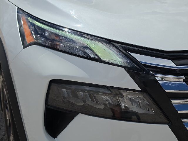Used 2026 Nissan Rogue SV FWD image 7