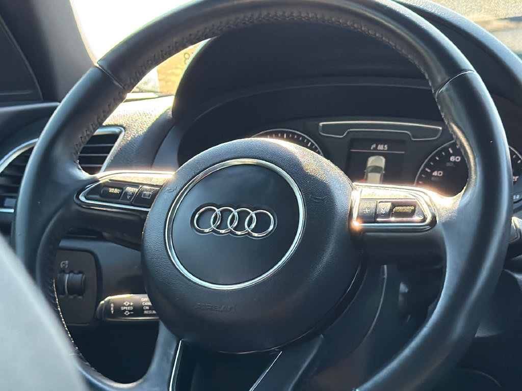 Used 2018 Audi Q3 2.0T Premium Plus w/ Premium Plus Package FWD image 17