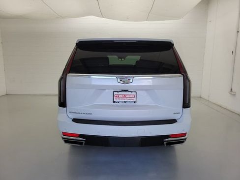 Used 2023 Cadillac Escalade Premium Luxury w/ LPO, Floor Liner Package RWD image 6