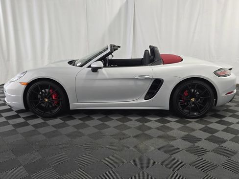 Certified 2025 Porsche 718 Boxster S RWD image 2