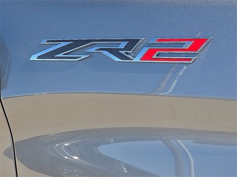 Used 2024 Chevrolet Silverado 1500 ZR2 w/ Technology Package image 9