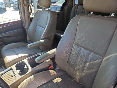 Used 2013 Chrysler Town & Country Touring-L w/ Entertainment Group #2 image 11