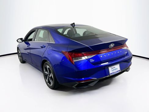 Used 2023 Hyundai Elantra Limited w/ Cargo Package FWD image 7