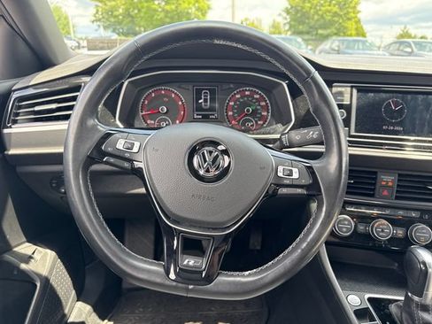 Used 2019 Volkswagen Jetta R-Line w/ R-Line Cold Weather Package FWD image 16