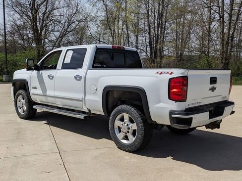 Used 2016 Chevrolet Silverado 2500 High Country w/ Duramax Plus Package image 5