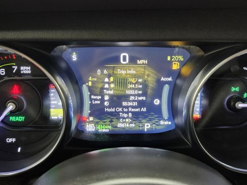 Used 2022 Jeep Wrangler Unlimited Sahara w/ Cold Weather Group image 29