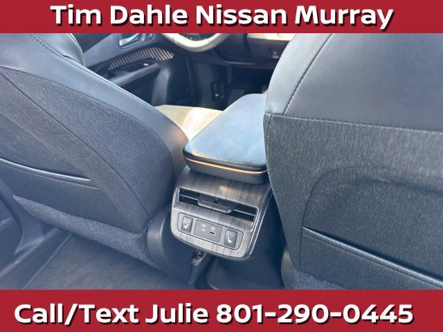Used 2024 Nissan Ariya AWD image 21