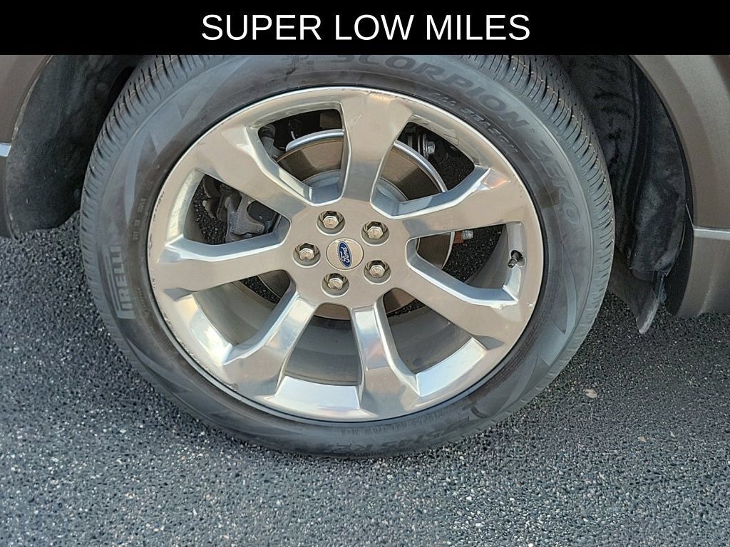 Used 2020 Ford Explorer Platinum AWD/4WD image 5