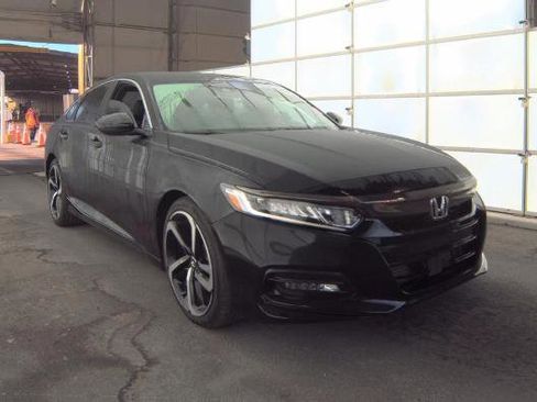 Used 2020 Honda Accord Sport image 3