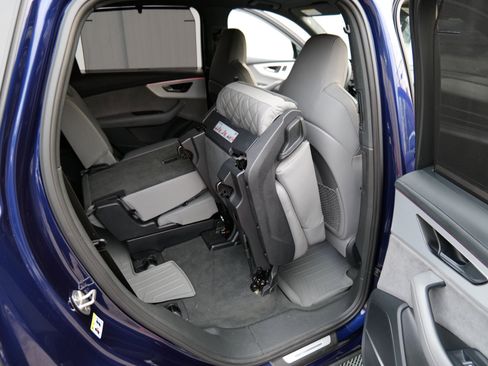 Used 2024 Audi Q7 3.0T Prestige w/ Prestige Package image 46