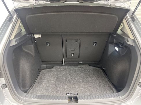 Used 2024 Volkswagen Taos SE image 23