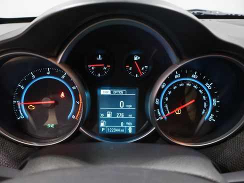 Used 2015 Chevrolet Cruze LT image 36