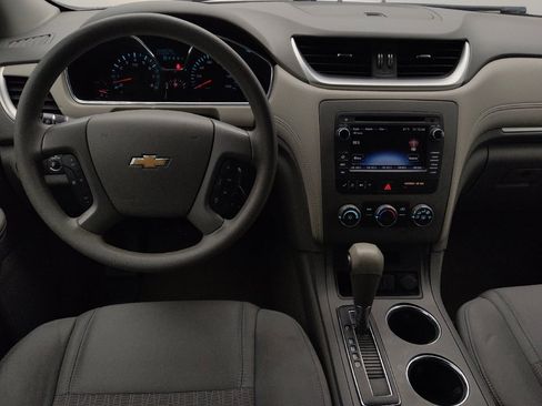 Used 2017 Chevrolet Traverse LS FWD image 22