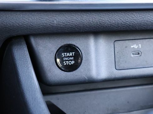 Used 2025 Nissan Rogue SV FWD image 8