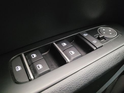 Used 2023 Kia Soul LX FWD image 27