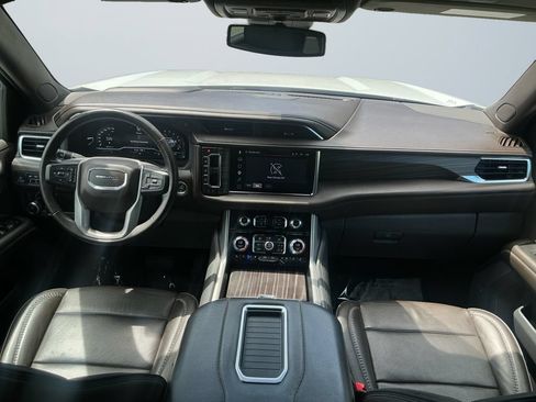 Used 2023 GMC Yukon Denali AWD/4WD image 11