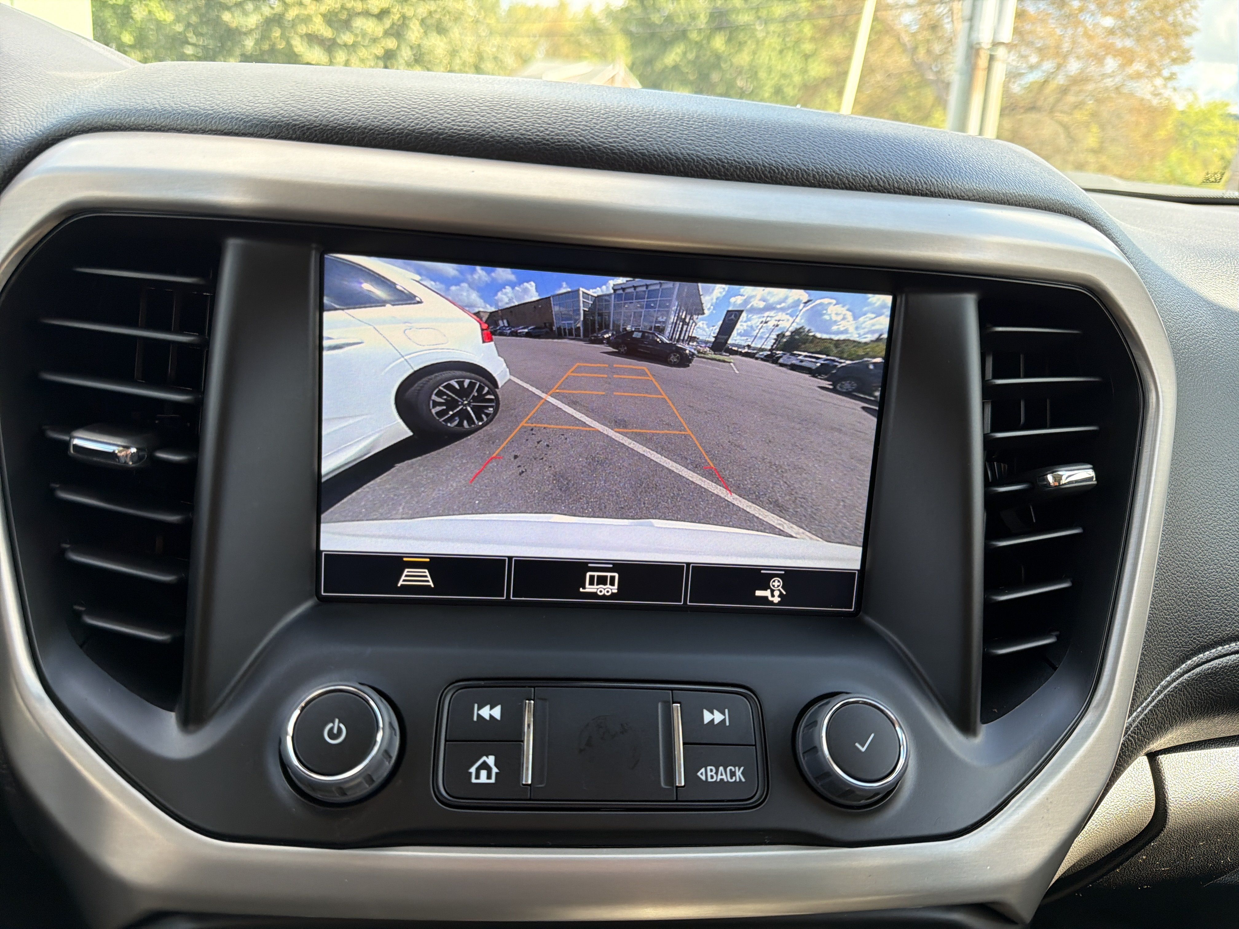 Used 2023 GMC Acadia Denali w/ Trailering Package AWD/4WD image 21