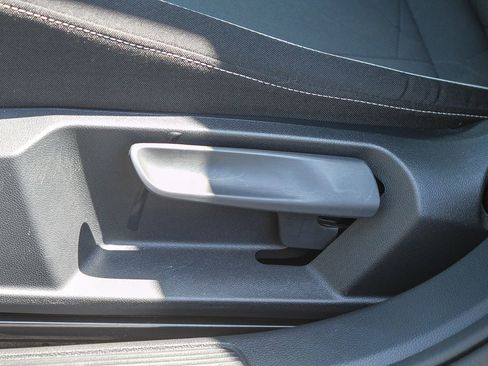 Used 2025 Volkswagen Jetta Sport FWD image 22