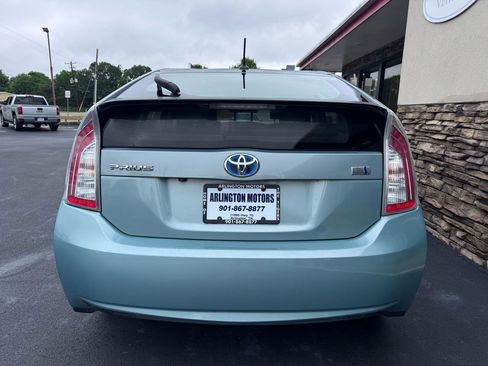 Used 2014 Toyota Prius Four FWD image 4