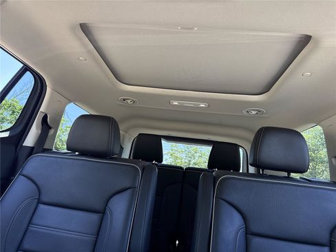 Used 2023 GMC Acadia Denali w/ Denali Ultimate Package AWD/4WD image 7