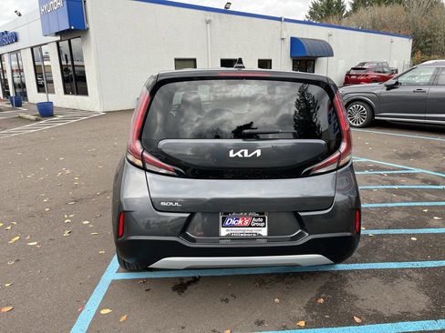 Used 2023 Kia Soul LX w/ Option Group 015 image 4