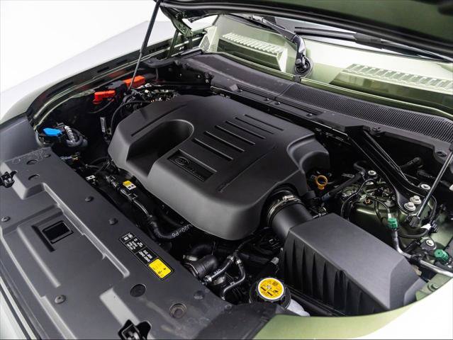 New 2026 Land Rover Defender 130 X-Dynamic SE AWD/4WD image 11