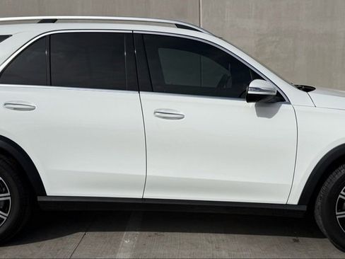 Used 2024 Mercedes-Benz GLE 350 4MATIC image 3